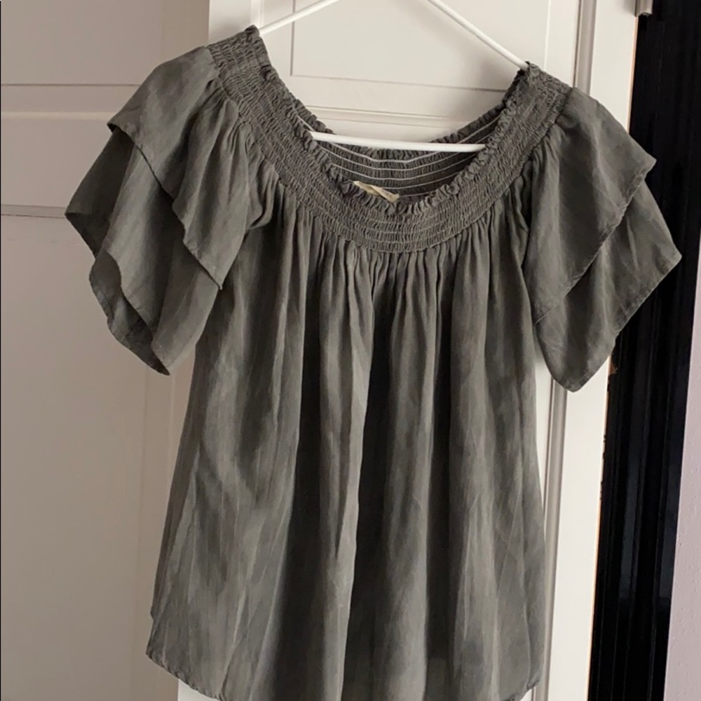 jella c off/cold  shoulder blouse. Army green/grey